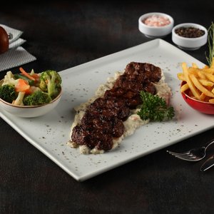 BEĞENDİLİ KASAP KÖFTE