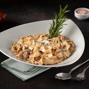 BİFTEKLİ FETTUCINE