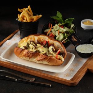 CHEDDAR SOSLU KÖFTELİ SANDVİÇ