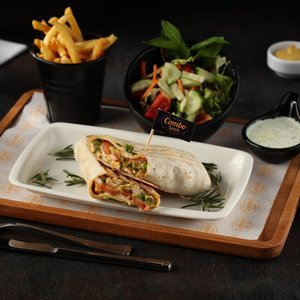 KÖRİ SOSLU CHICKEN WRAP