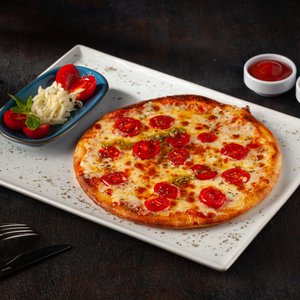 MARGARITA PİZZA