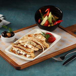 BEYAZ PEYNİRLİ GÖZLEME