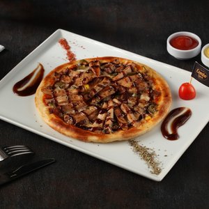 BBQ TAVUKLU PİZZA