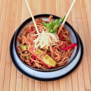 TAVUKLU NOODLE