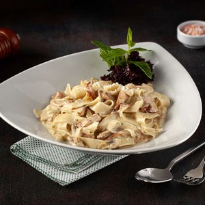 FETTUCCINE ALFREDO
