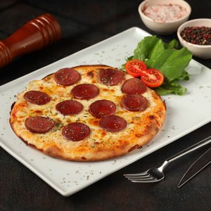 PEPERONİ PİZZA